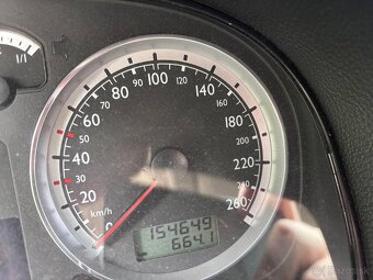 Volkswagen golf 4 1.6 FSI - 8
