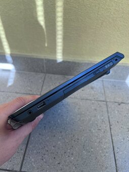 Lenovo B51 / i5 6200U / 8GB RAM / 256GB SSD/ 2x graf./15.6" - 8