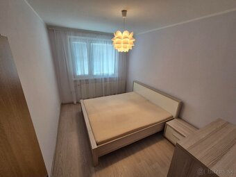 Prenajmeme 3 izb byt na Hrobákovej ulici - 8