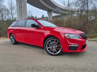 Škoda octavia RS 2.0 tdi 135KW - 8