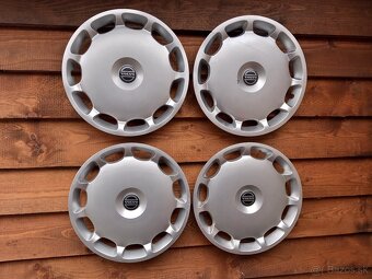 Puklice, poklice Volvo, Sada 9173282 - 8