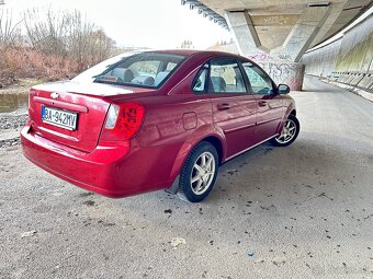 Chevrolet Lacetti - 8