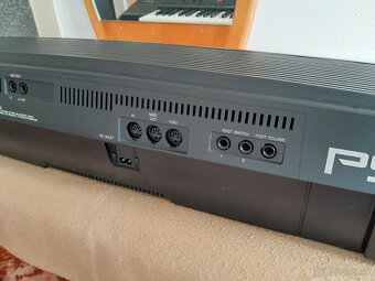 YAMAHA PSR 4000 - 8