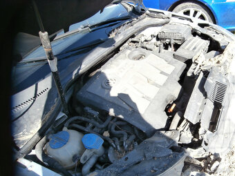 Volkswagen golf - 8