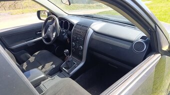 Suzuki Grand Vitara 1.9 - 8