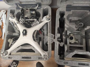 Príslušenstvo a náhradné diely k dronu DJI Phantom 4 - 8