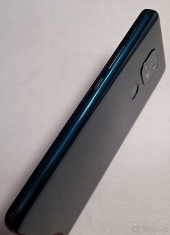 Motorola Moto g9 Play - 8