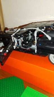 Rôzne LEGO + LEGO Technic Dodge Charger" (42111) - 8