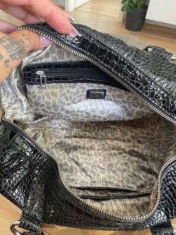Guess -ORGINÁL kabelka top stav - 8