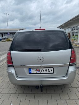 Opel Zafira B - 8