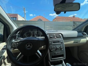 Mercedes B170 - 8