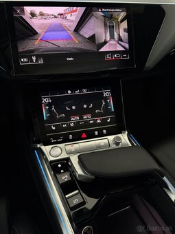 Audi e-tron 55 S-LINE 300 kW 408PS Quattro, Panoráma, Matrix - 8