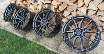 Predám krásné elektrony 5x112 r19 stav nových - 8