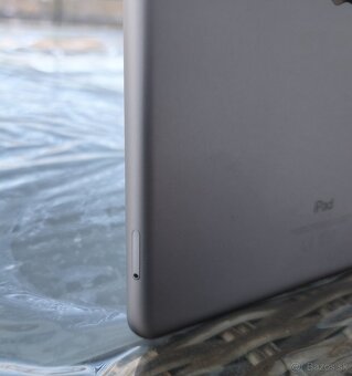 Apple iPad 6 gen. / 32GB Uložiště / IOS 17.7.10 / 9,7" /SIM - 8