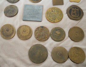 Medaily a plakety z čias ČSSR -  24ks - 8