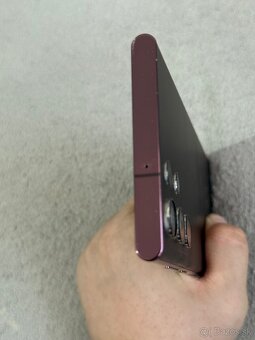 Predám Samsung Galaxy S22 Ultra 12GB Rám 256GB Malé známky - 8