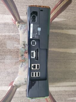 Xbox 360 Slim - 8