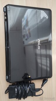 Predám notebook Asus - 8