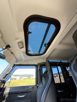 Land Rover Defender TD5 110 Matzker - 8