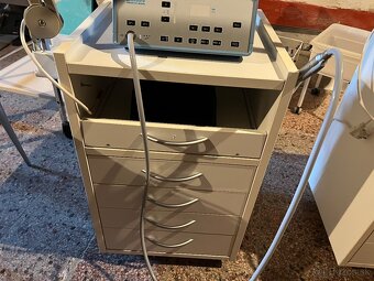 Brúska na pedikúru so stolíkom a svetlom, po servise - 8