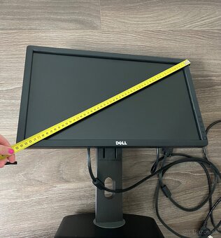 Dell monitor 22 s kablom - 8