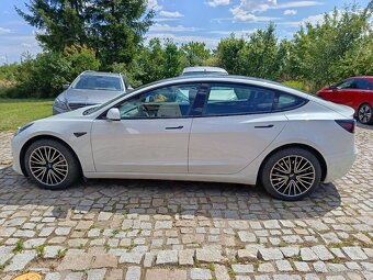 Tesla Model 3 Std Range Plus - 8