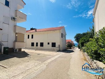 ☀NOVALJA (HR) -  2-izbový apartmán 45 m2 s terasou v 2.rade  - 8