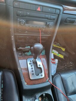 Rozpredám audi a4 b7 147kw tfsi multitronic USA (NO SMS) - 8