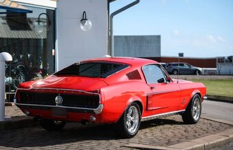 Ford Mustang Fastback 5.0 V8 , modelový rok 1967 - 8