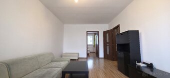 PNORF – zrekonštruovaný 3i byt s loggiou a komorou, M. Bela - 8