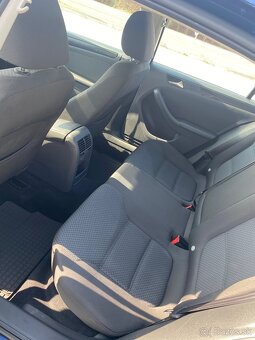 Volkswagen Jetta 1.6 TDI ,77kW - 8