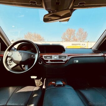 Mercedes-Benz S-Class W221 - 8
