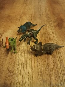 Dinosaury - 8