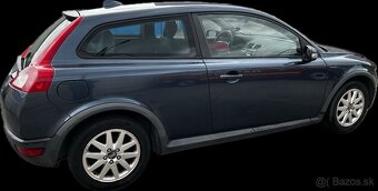Volvo C30 1,6 benzín 2008 - 8