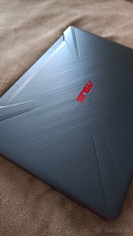 ASUS TUF Gaming - 8