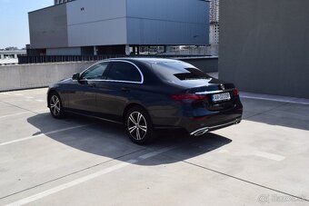 Mercedes Benz E220 - r.v.2022 možný odpočet dph - 8