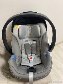 Autosedačka Cybex Aton 5 + isofix baza - 8