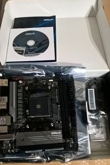 ASRock B550M - ITX/ac - 8