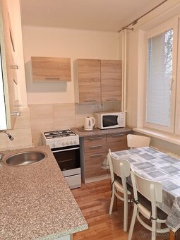 2 izbový , Obr. mieru, sidl.II, Prešov, 54 m2, loggia, 1/8 - 8