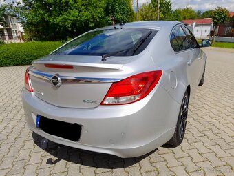 OPEL INSIGNIA 2.0CDTI 131K COSMO 2011 - 8