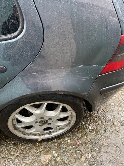 VW Golf 4 - 8