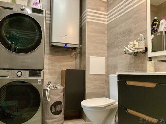 Nadštandardný 2-izbový byt 75m2 + parkovacie miesto, Komárno - 8