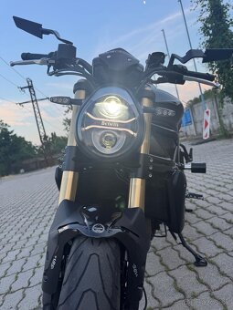 Benelli 752 s - 8