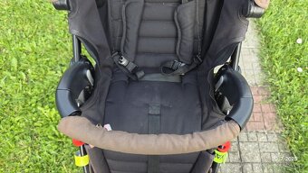 Britax B-Motion 4 Plus
- 8