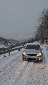 Volkswagen Golf 5 - 8