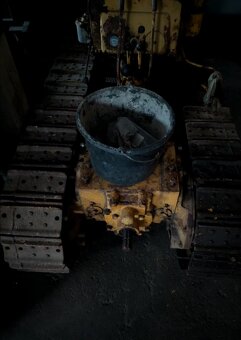 Pasovy traktor ITMA - 8