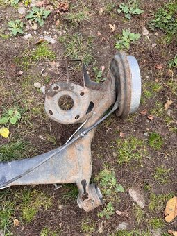 Fabia 2 combi zadná náprava, nápravnica, naprava, bubny - 8