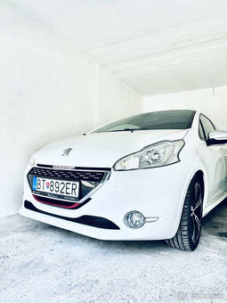 Peugeot 208 GTi 200THP - 8