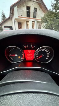 Ford Mondeo - 8