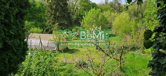 NR - RD - Mojmírovce, centrum obce, 2 bytové jednotky - 8